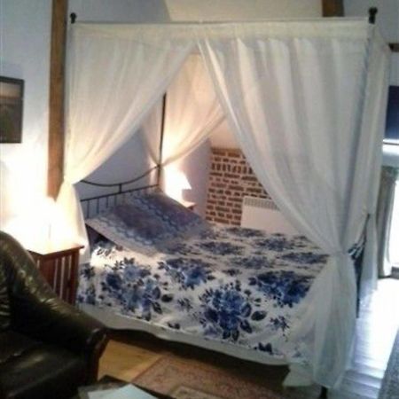 Bed and Breakfast Au Mesnil Le Bas Bray Bures-en-Bray Exterior foto